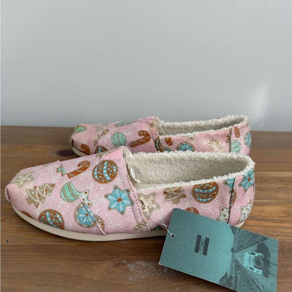 Toms Pink Sugar Cookie Print Slip-Ons Sz 9 NWT - Picture 4 of 5